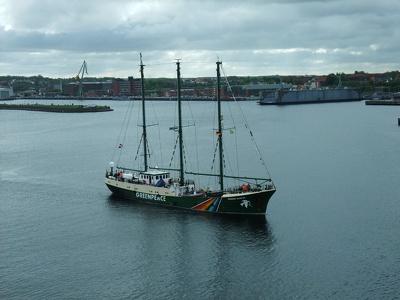 Rainbow Warrier Greenpeace in Kiel